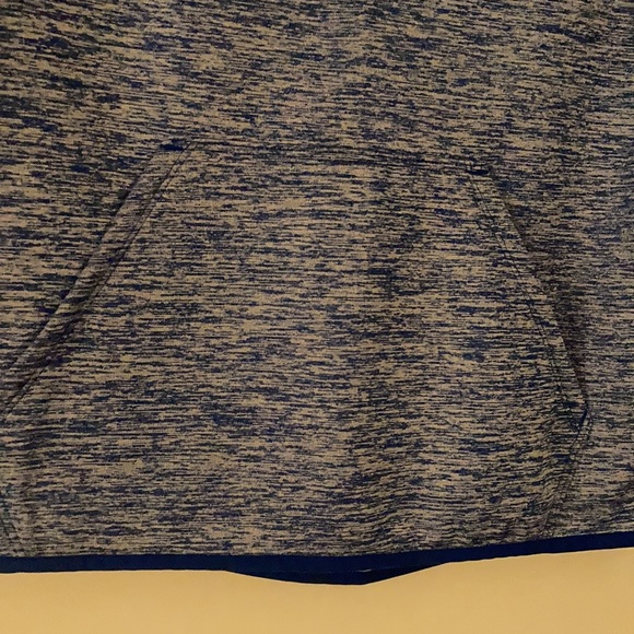 Ladies Under Armour sweat shirt small - Picture 5 of 5